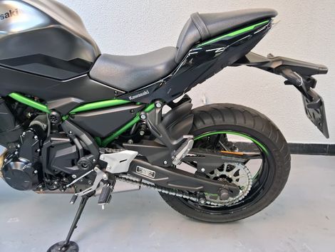 KAWASAKI Z 650