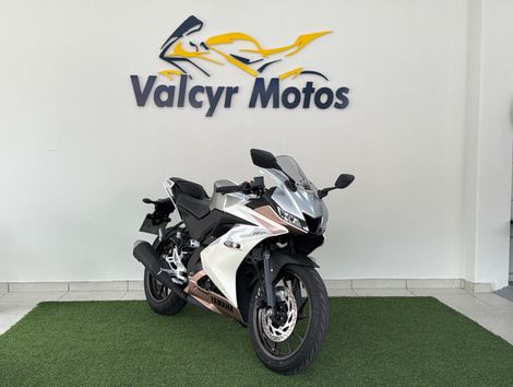 YAMAHA YZF R-15 155 ABS