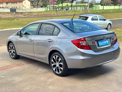 Honda Civic Sedan LXR 2.0 Flexone 16V Aut. 4p