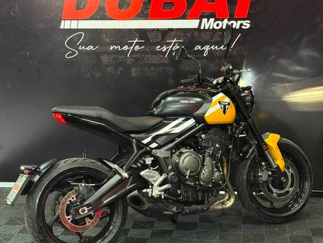 TRIUMPH TRIDENT 660