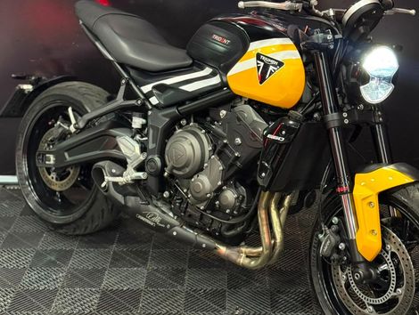 TRIUMPH TRIDENT 660