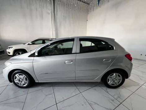 Chevrolet ONIX HATCH Joy 1.0 8V Flex 5p Mec.
