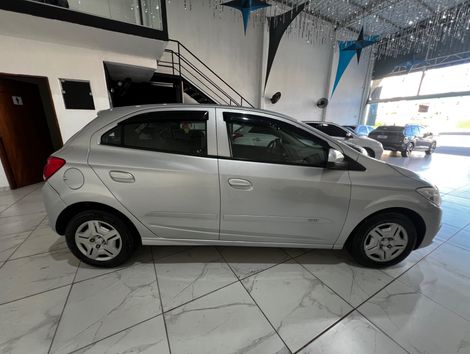 Chevrolet ONIX HATCH Joy 1.0 8V Flex 5p Mec.