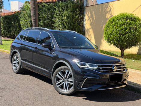 VolksWagen TIGUAN Allspac R-Line 300 TSI 2.0 
