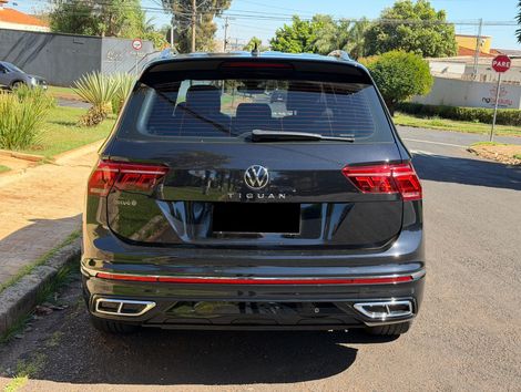 VolksWagen TIGUAN Allspac R-Line 300 TSI 2.0 