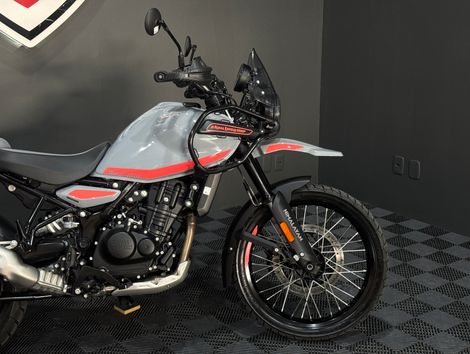 Royal Enfield Himalayan 450 Mid