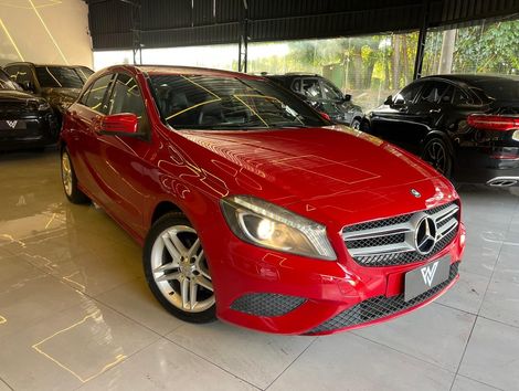Mercedes Classe A 200 1.6 TB 16V Urban 156cv Aut.