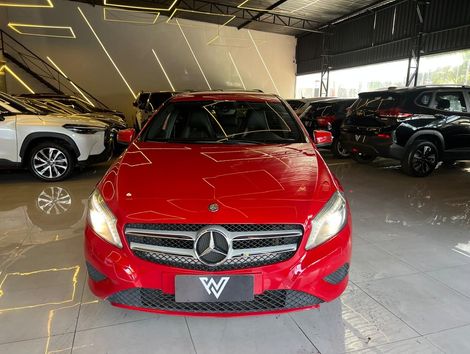 Mercedes Classe A 200 1.6 TB 16V Urban 156cv Aut.