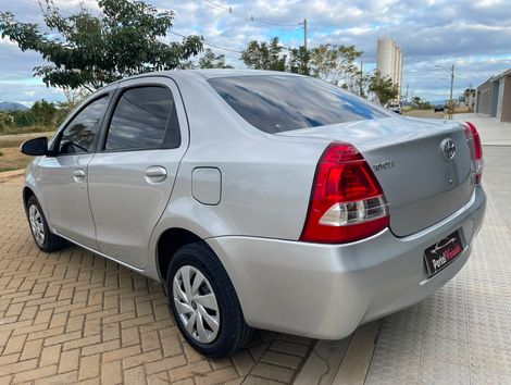 Toyota ETIOS XS Sedan 1.5 Flex 16V 4p Aut.