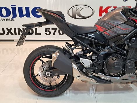 KAWASAKI Z900
