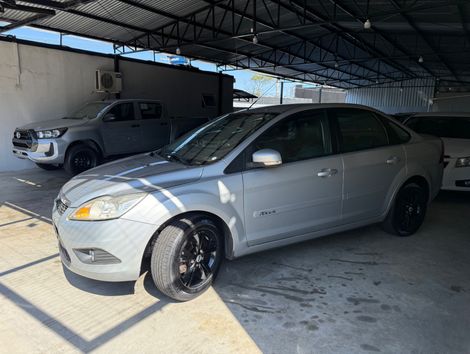 Ford Focus Sedan 2.0 16V/2.0 16V Flex 4p Aut.
