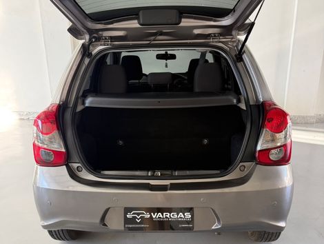 Toyota ETIOS X Plus 1.5 Flex 16V 5p Aut.