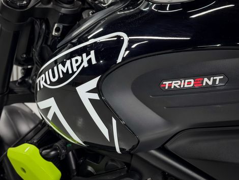 TRIUMPH TRIDENT 660