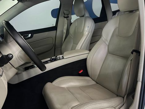 Volvo XC 60 T-8 INSCRIPTION 2.0 (Híbrido)