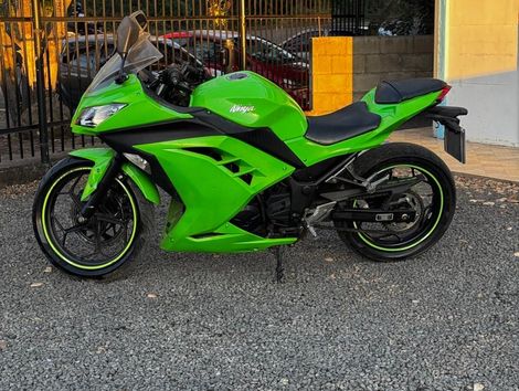 KAWASAKI NINJA 300