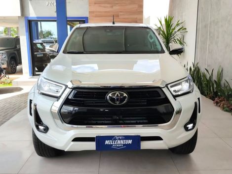 Toyota Hilux CD SRX Plus 4x4 2.8 TDI Die. Aut.
