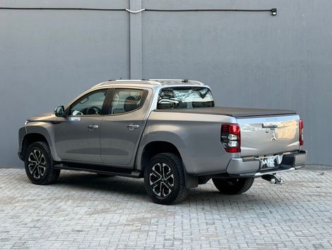 Mitsubishi L200 Triton Sport HPE-S 2.4 CD Dies. Aut