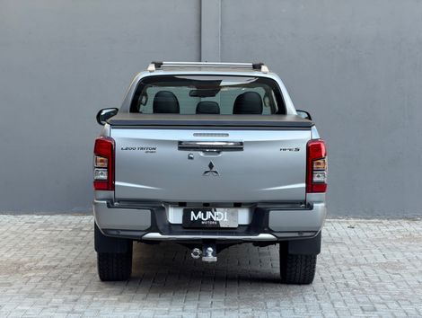 Mitsubishi L200 Triton Sport HPE-S 2.4 CD Dies. Aut