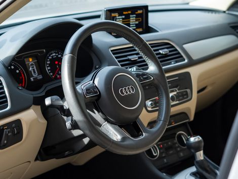 Audi Q3 1.4 TFSI/TFSI Flex S-tronic 5p