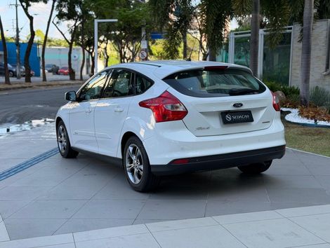 Ford Focus 1.6 S/SE/SE Plus Flex 8V/16V  5p