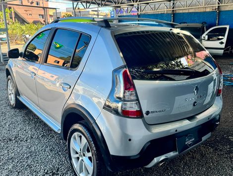 Renault SANDERO STEPWAY Hi-Flex 1.6 16V 5p