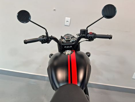 Royal Enfield Classic 350 Dark