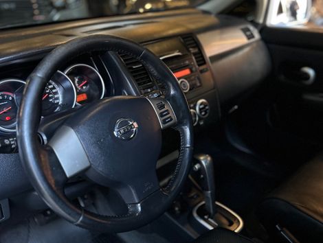 Nissan TIIDA SL 1.8/1.8 Flex 16V Aut.