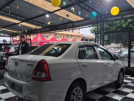 Toyota ETIOS X Sedan 1.5 Flex 16V 4p Mec.