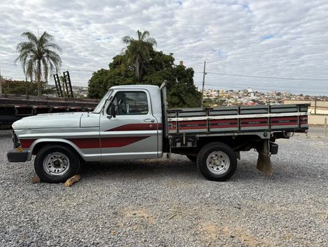 Ford F-1000 CD/Blazer 3.9 Dies.