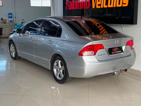 Honda Civic Sedan LXS 1.8/1.8 Flex 16V Aut. 4p