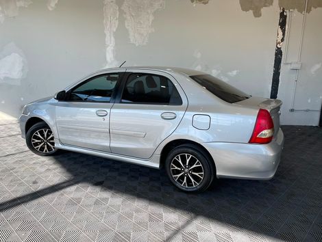 Toyota ETIOS PLATINUM Sed. 1.5 Flex 16V 4p Aut.