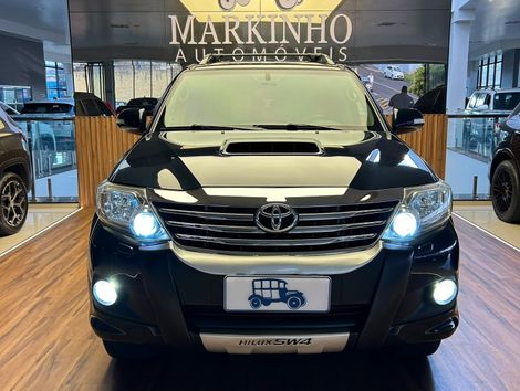 Toyota Hilux SW4 SRV D4-D 4x4 3.0 TDI Dies. Aut