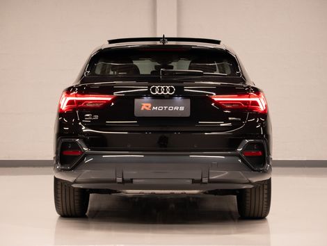 Audi Q3 Performance 2.0 TFSI Tiptr. Quattro