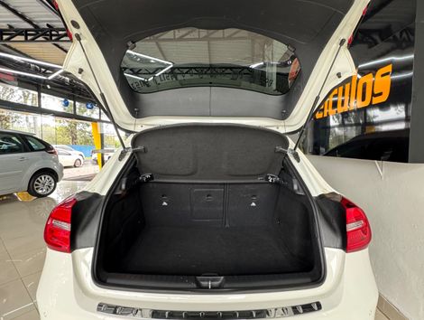 Mercedes GLA 200 Enduro 1.6 TB 16V Flex Aut.