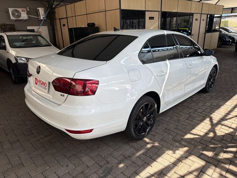 VolksWagen JETTA Comfortline 2.0 T.Flex 8V 4p Tipt.
