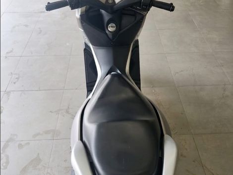 YAMAHA NMAX 160
