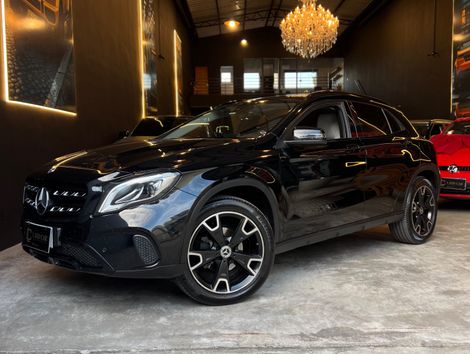 Mercedes GLA 200 Night 1.6. TB 16V Flex Aut.