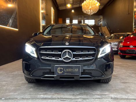 Mercedes GLA 200 Night 1.6. TB 16V Flex Aut.