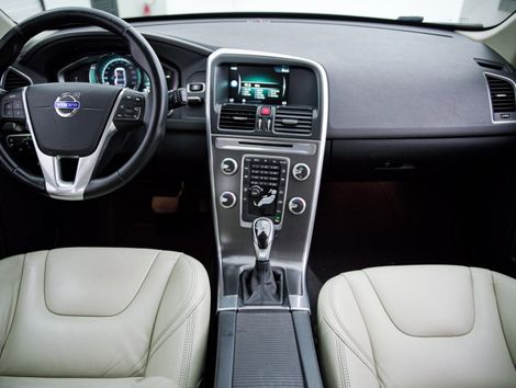 Volvo XC 60 2.0 T5  5p