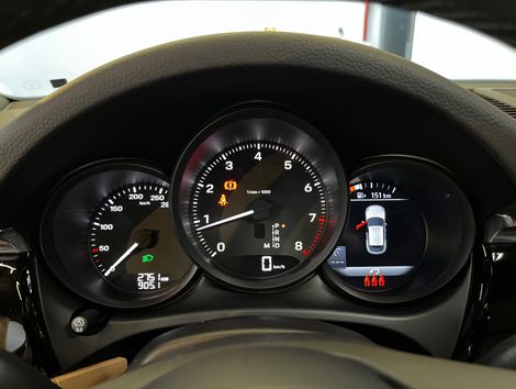Porsche Macan 2.0 Turbo