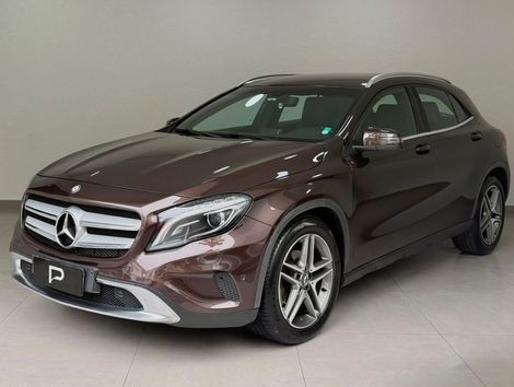 Mercedes GLA-200 Advance 1.6/1.6 TB 16V Flex Aut.