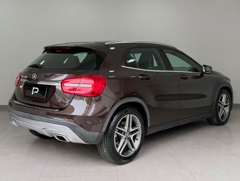 Mercedes GLA-200 Advance 1.6/1.6 TB 16V Flex Aut.