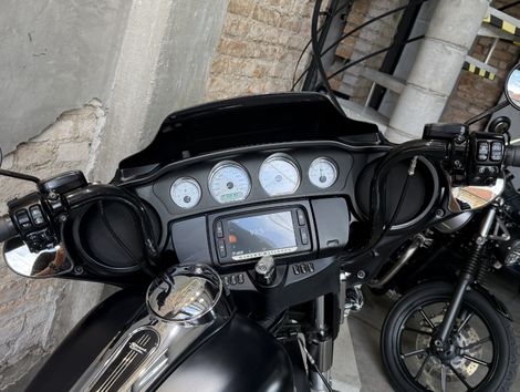 Harley STREET GLIDE SPECIAL FLHXS
