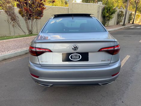 VolksWagen JETTA R-Line 250 TSI 1.4 Flex 16V Aut.