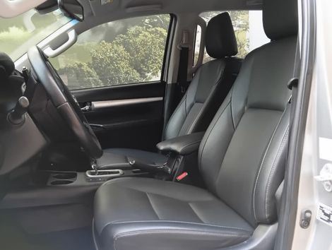 Toyota Hilux CD SRX 4x4 2.8 TDI 16V Diesel Aut.