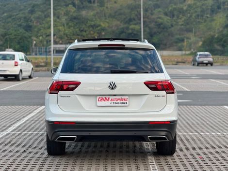 VolksWagen TIGUAN Allspac Comf 250 TSI 1.4 Flex