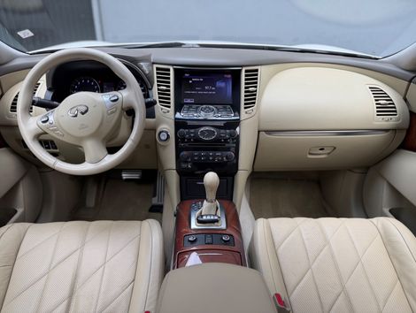 Nissan INFINITI FX 35 AWD