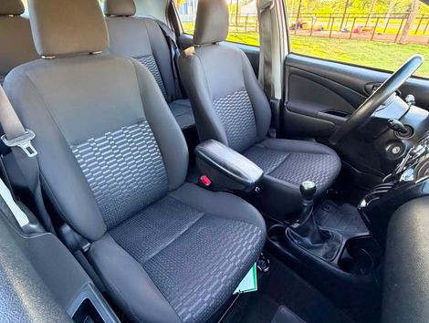 Toyota ETIOS XLS Sedan 1.5 Flex 16V 4p Mec.