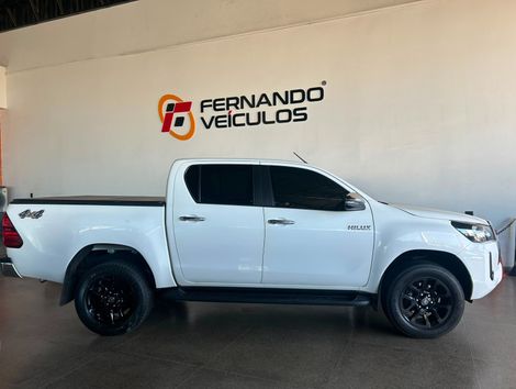 Toyota Hilux CD SRV 4x4 2.8 TDI Diesel Aut.