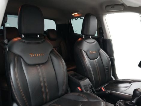 Fiat Toro Freedom 1.8 16V Flex Aut.